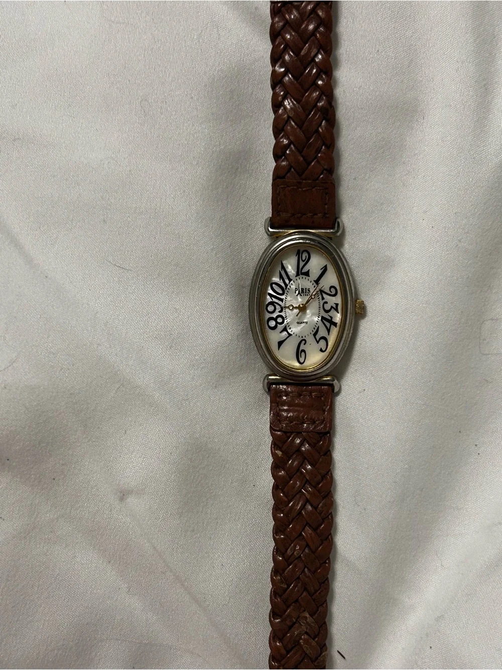 Paris 1937 Oval Quartz Watch in Brown and Gold
